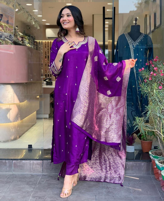 Beautiful Dark Purple Vintage Embriodery Work Kurti Set