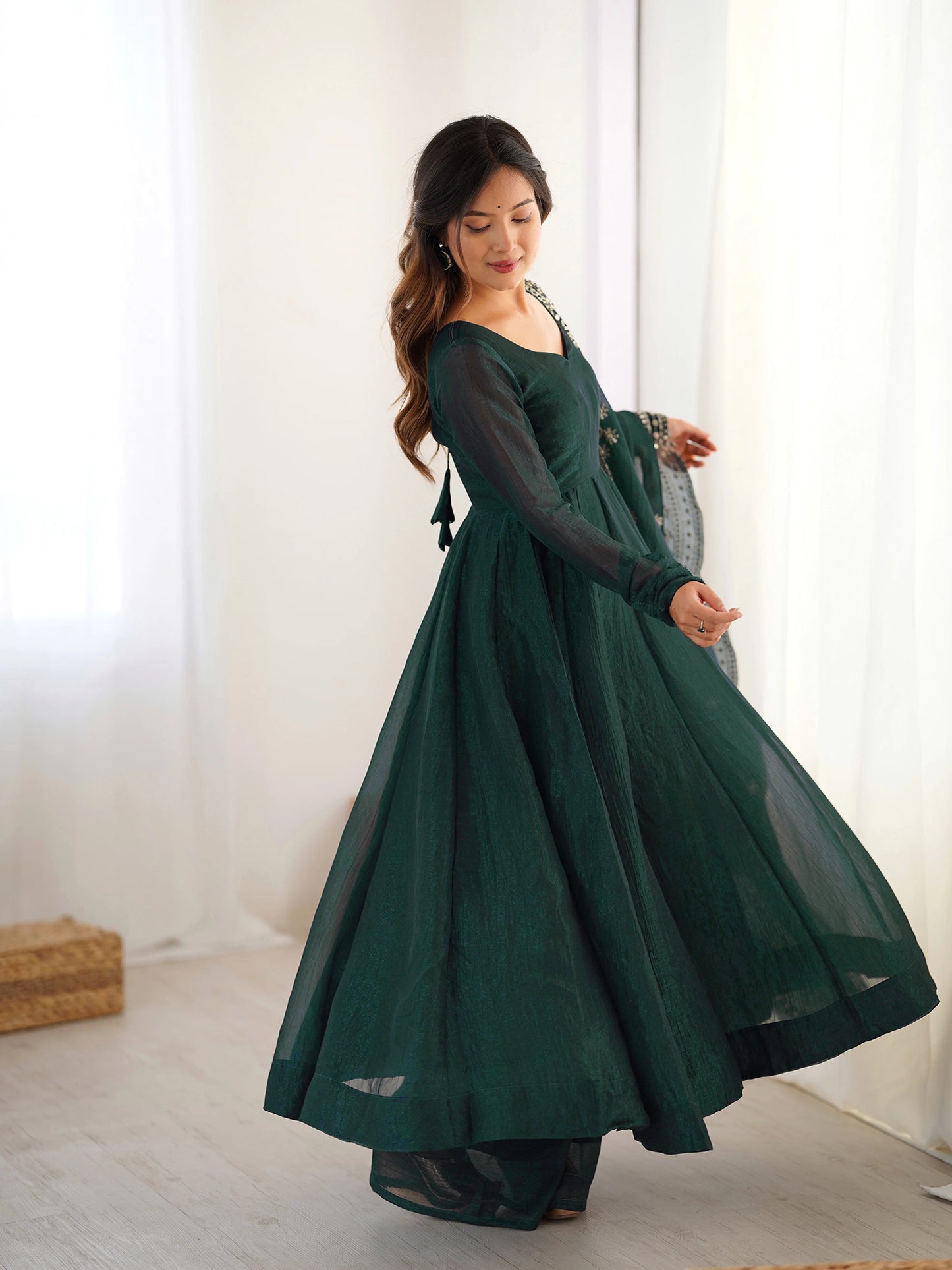 Georgeous Plain Bottle Green Anarakli Suit Set With White Thread Work Embroidery Dupatta