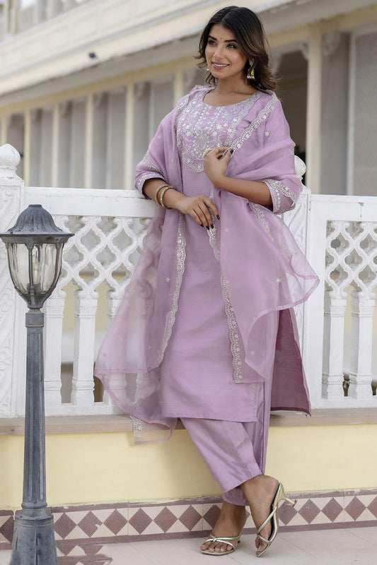 Baby Pink Silver Thread Work Embroiery Suits Set With Scallop Border Dupatta
