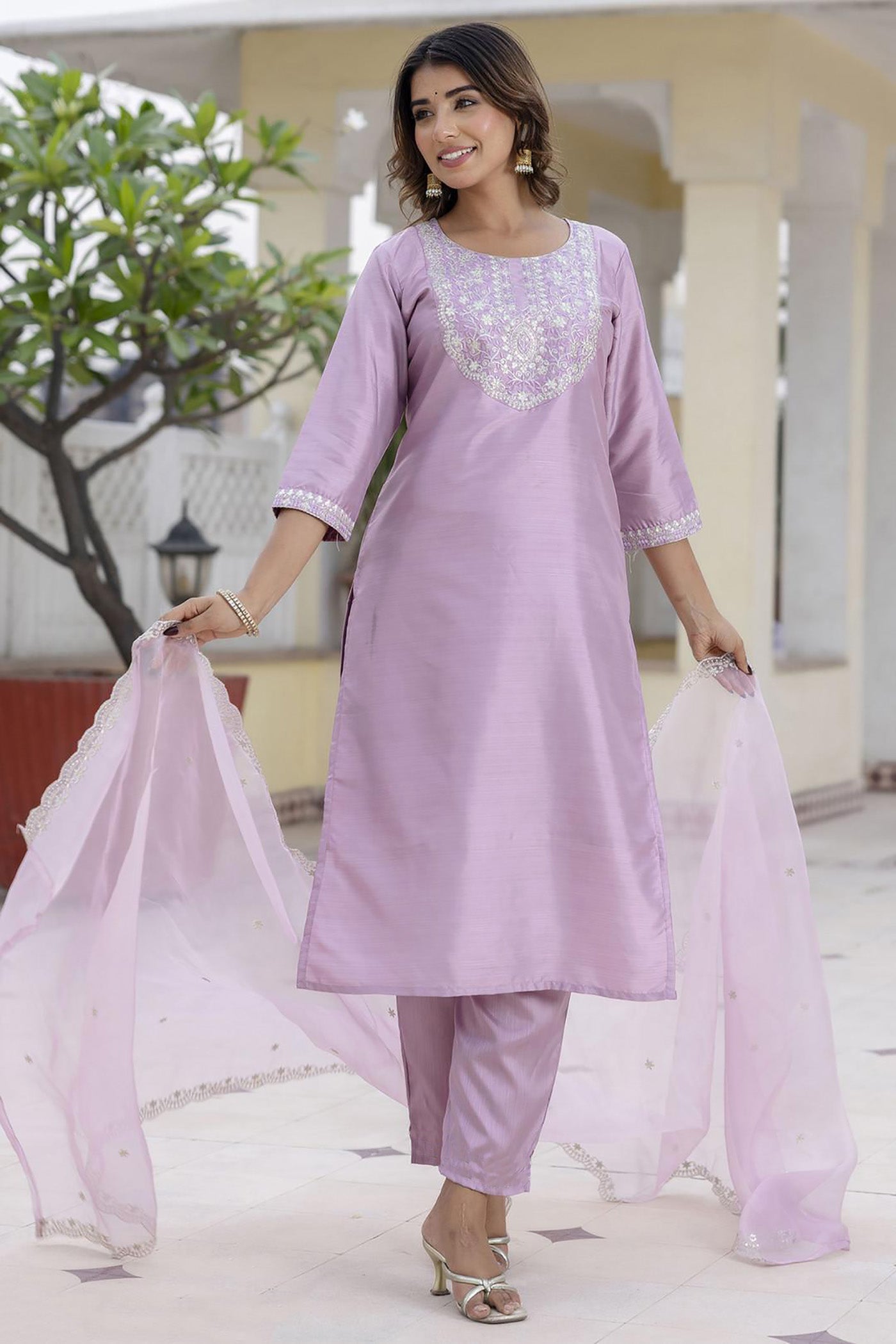 Baby Pink Silver Thread Work Embroiery Suits Set With Scallop Border Dupatta