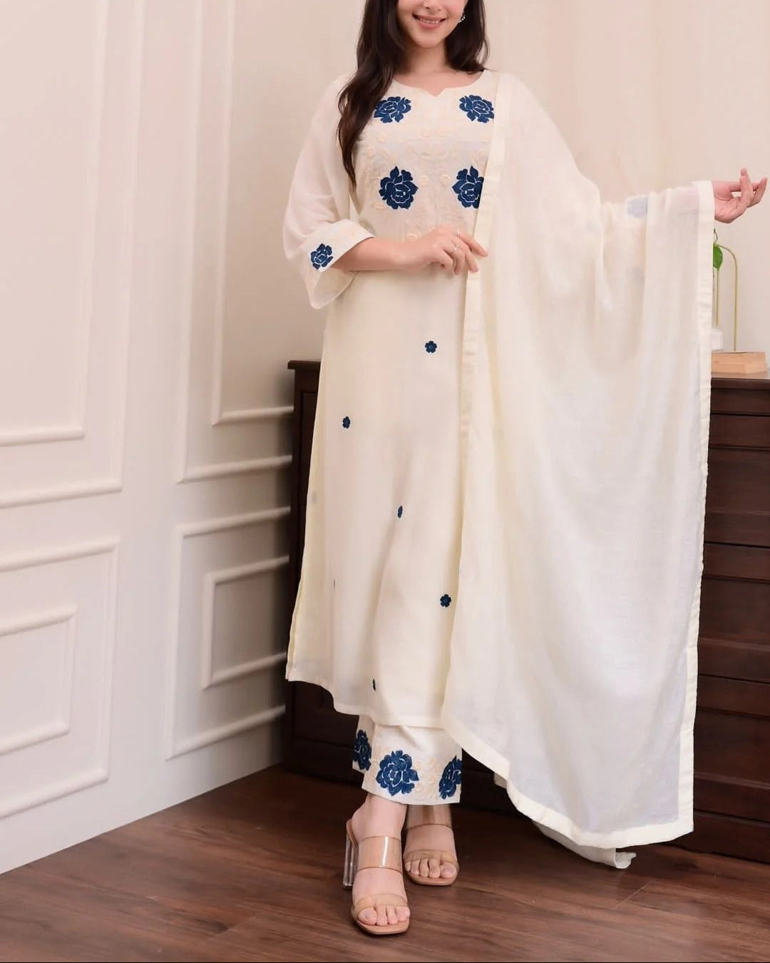 Pickhand Thrad Embroidery Work Kurti Suits Set With Duptaa