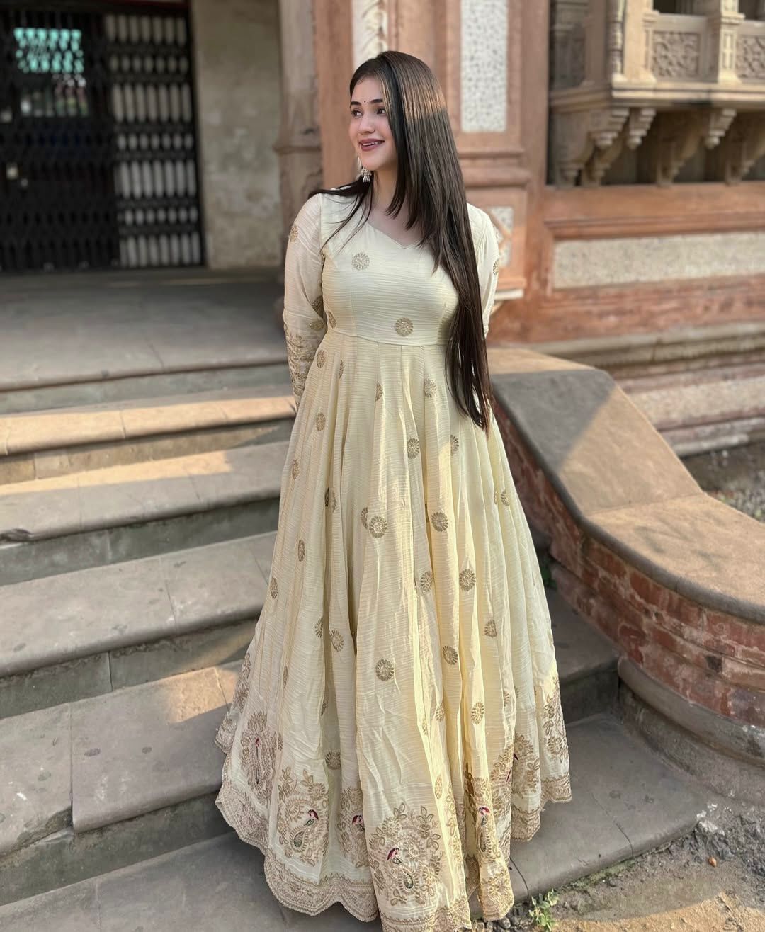 The Bridal Luxe Edit – Premium Ivory Anarkali Gown