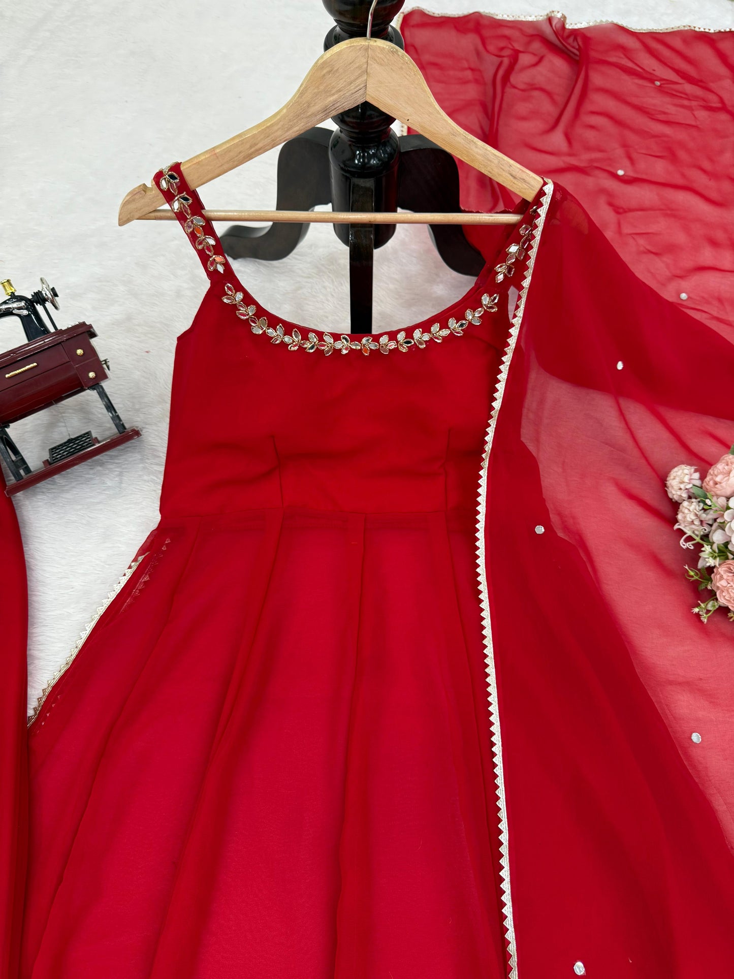 Romantic Kurti And Plazzo Suite Set With Mirrow Hand Work