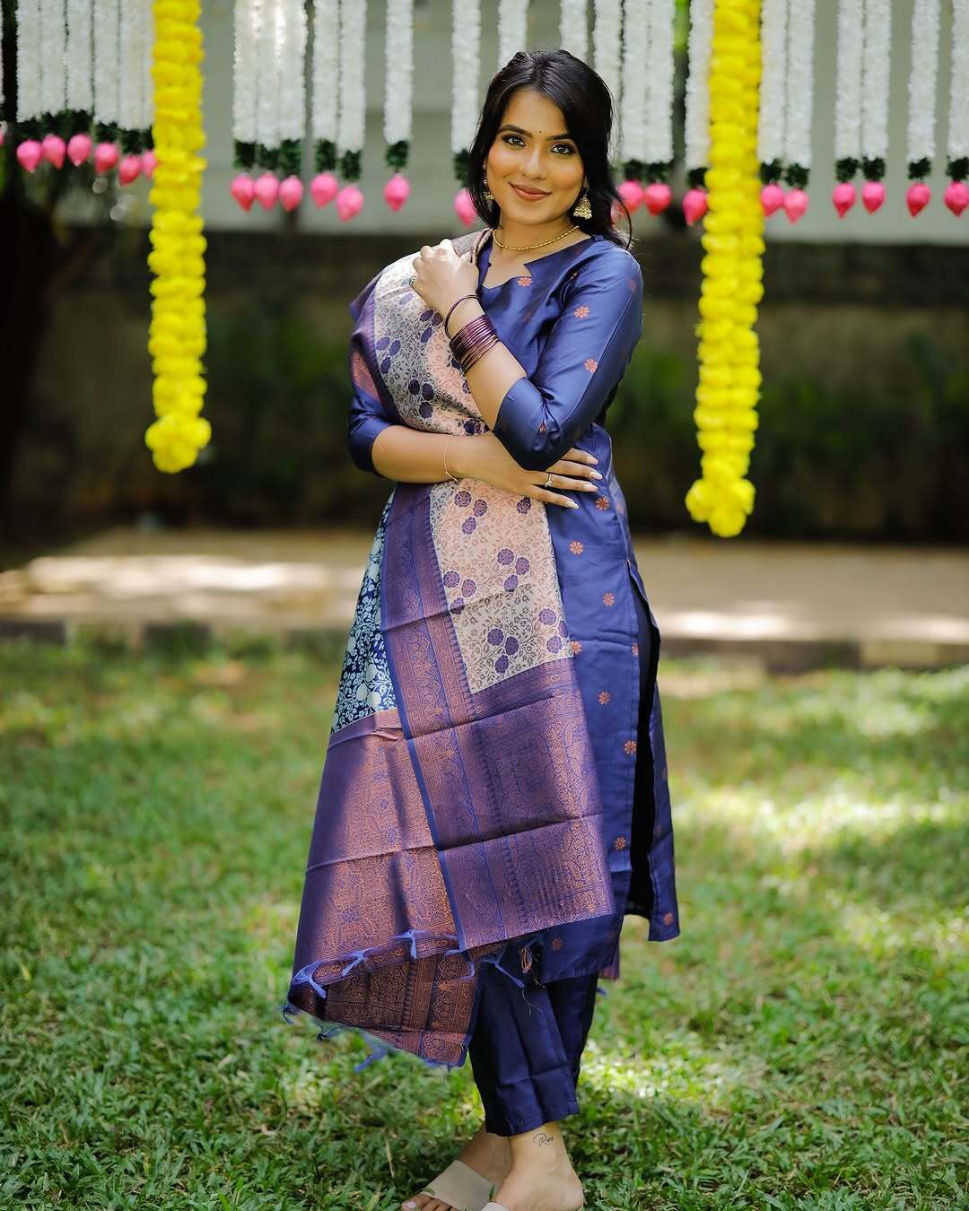 Luxe Jacquard Work 3/4 Sleeve Kurti Suits Set With Premium work Dupatta